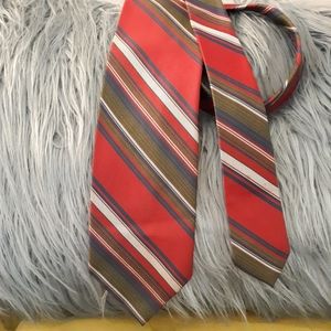 B YOUNG MEN'S VINTAGE STRIPE TIE